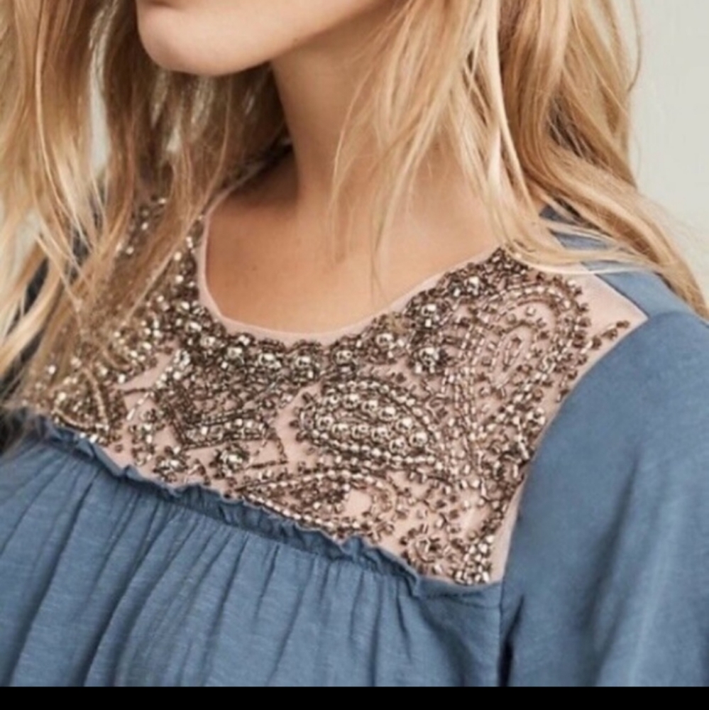 ⛰️Doletta Anthropologie sequin flounce Top - Picture 4 of 8